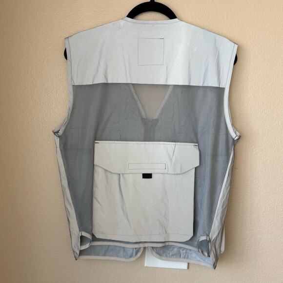 Life Code Reflective Utility Vest NWT - Small Flaw - Please view info Size M - Picture 2 of 4